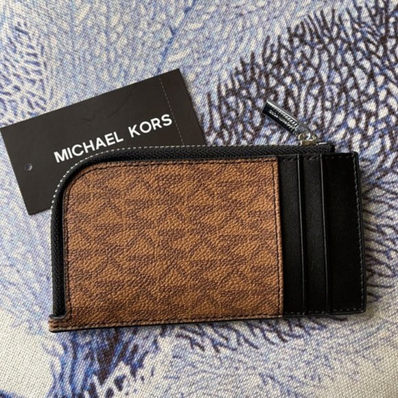 Michael Kors L Zip Mini Wallet - Picture 2 of 16